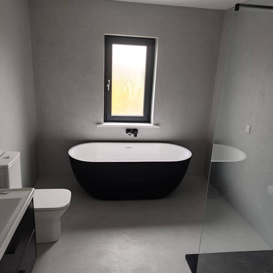 Freestanding bath